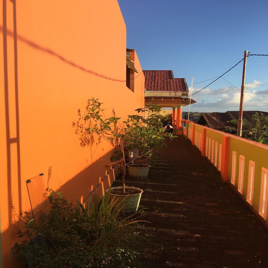 Aini Home Stay Ternate Exterior foto