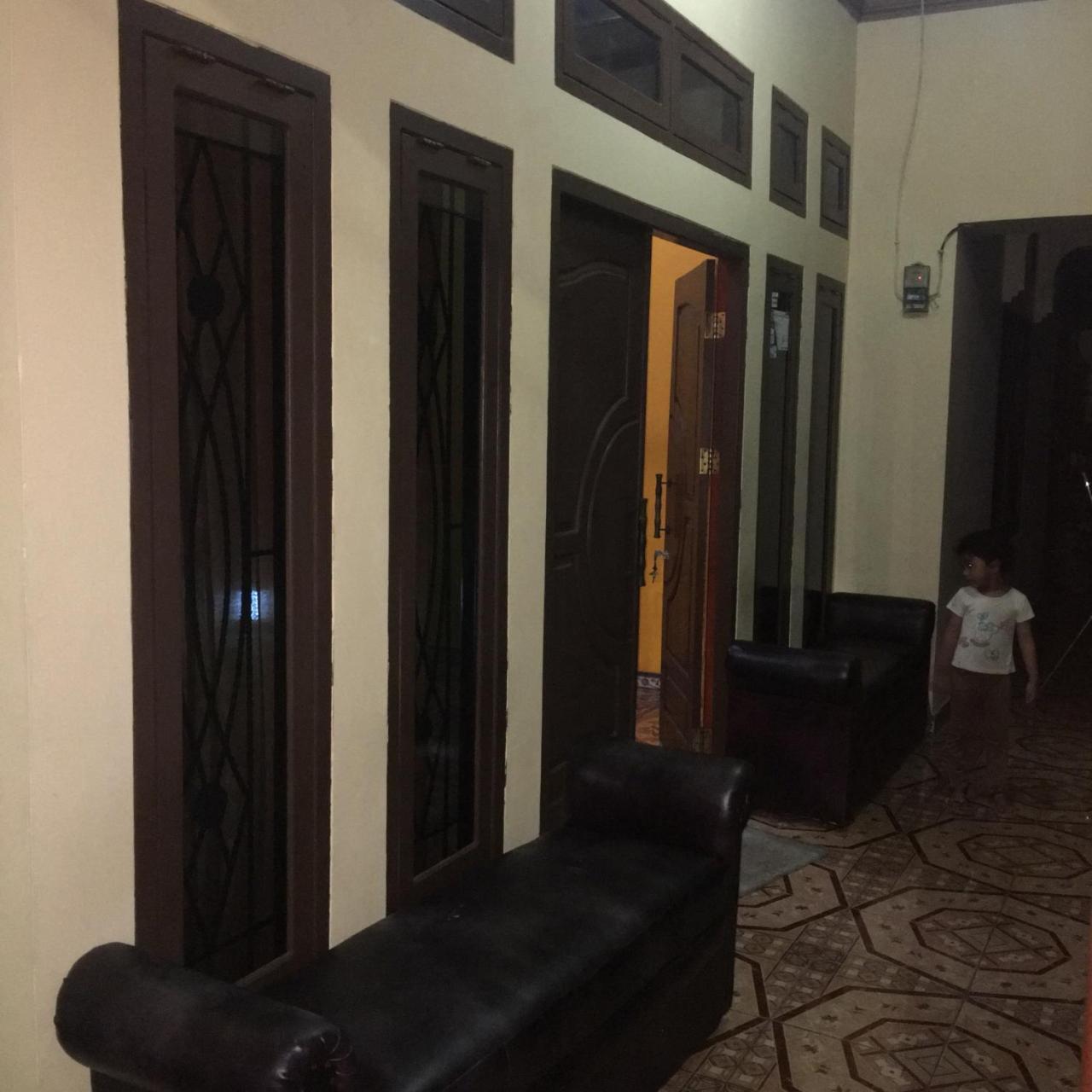 Aini Home Stay Ternate Exterior foto